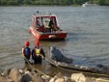 Kleine Yacht abgebrannt Koeln Hoehe Zoobruecke Rheinpark P100